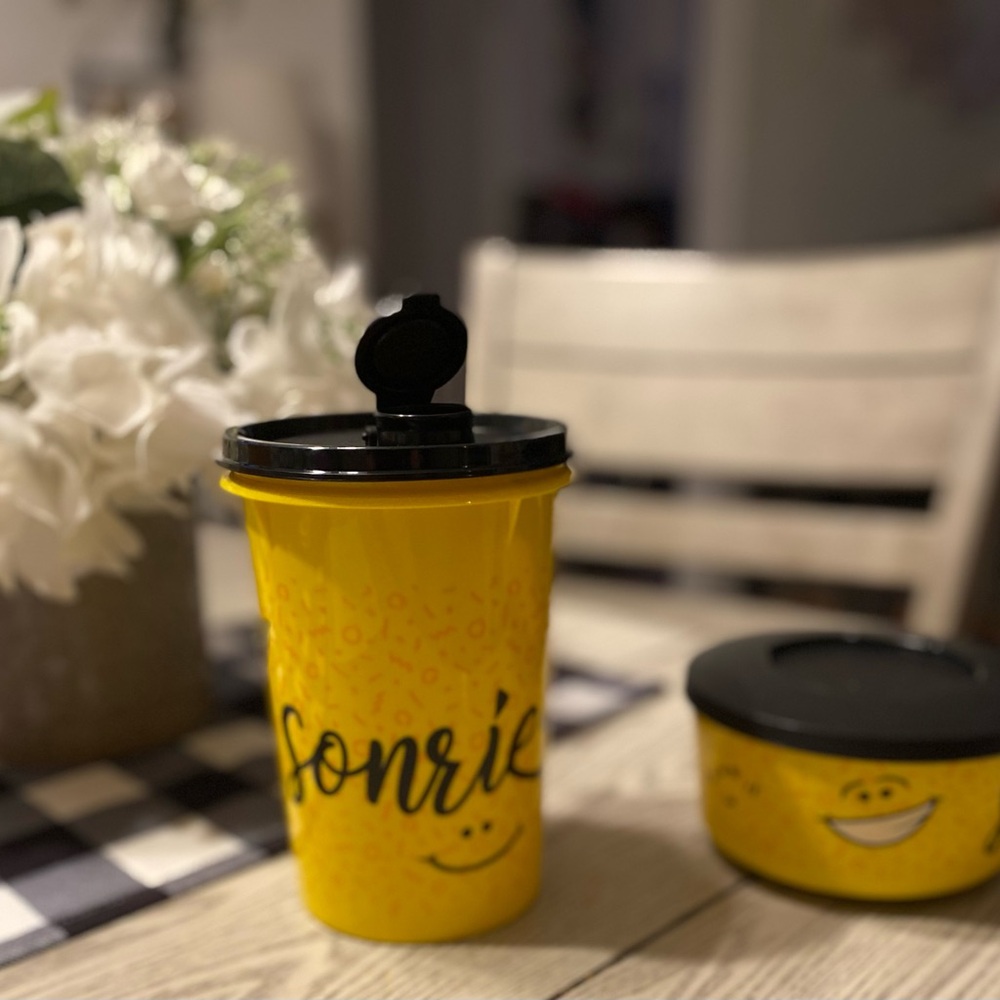 Tupperware Yellow Smiley Face